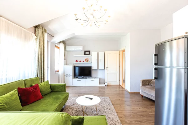 Shtepi me qera 2+1 ne Tirane - 700 Euro