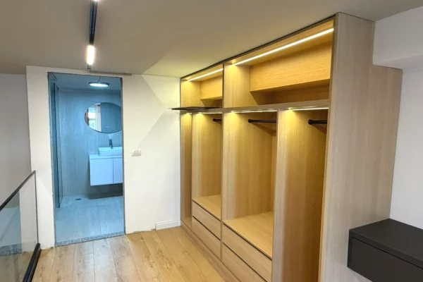 Shtepi me qera Duplex(shtepi me 2 kate) ne Tirane, 1+1, Mobilimi E mobiluar, Pagesa 550  Euro.