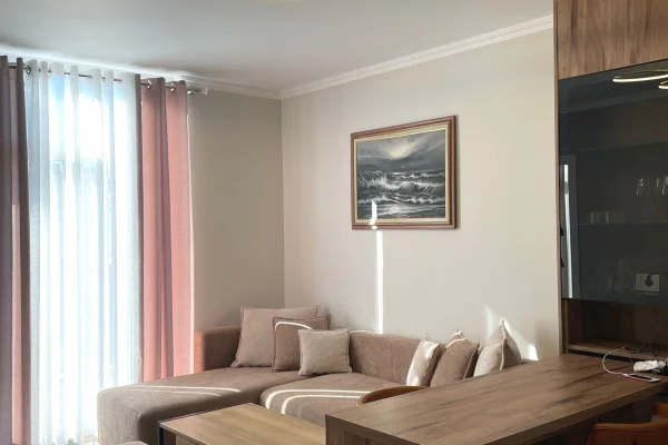 SHITET: 2+1 Me Verande 16m²📍Yzberisht (Perballe Grand Gallery) - 169,000€ - Sp.78m² - Pallat i Ri V.2025 me Hipotek - Orientim Jug - Plot Diell🌞