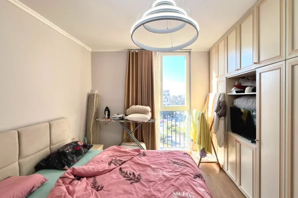 Shtepi ne shitje Apartament ne Tirane, 1+1, Mobilimi E mobiluar, Pagesa 140,000  Euro.