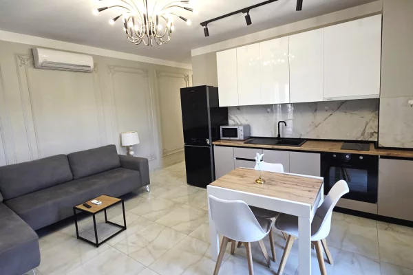 Shtepi me qera 1+1 ne Tirane - 800 Euro