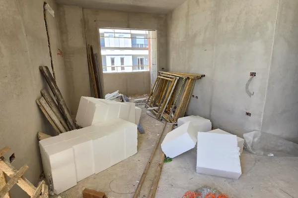 Shtepi ne shitje Apartament ne Tirane, 2+1, Mobilimi Bosh, pa mobiluar, Pagesa 105,000  Euro.