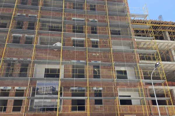 Shtepi ne shitje Apartament ne Tirane, 2+1, Mobilimi Bosh, pa mobiluar, Pagesa 105,000  Euro.