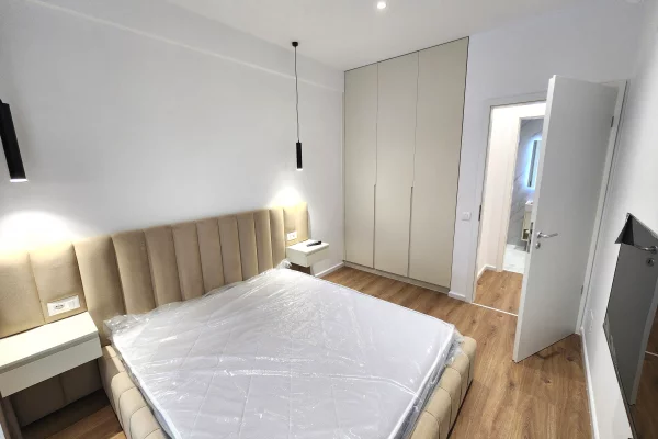 Shtepi ne shitje Apartament ne Tirane, 1+1, Mobilimi E mobiluar, Pagesa 138,500  Euro.