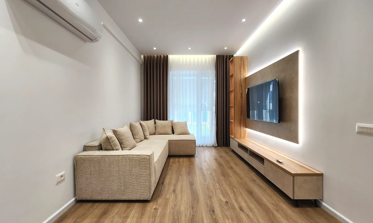 Shtepi ne shitje Apartament ne Tirane, 1+1, Mobilimi E mobiluar, Pagesa 138,500  Euro.