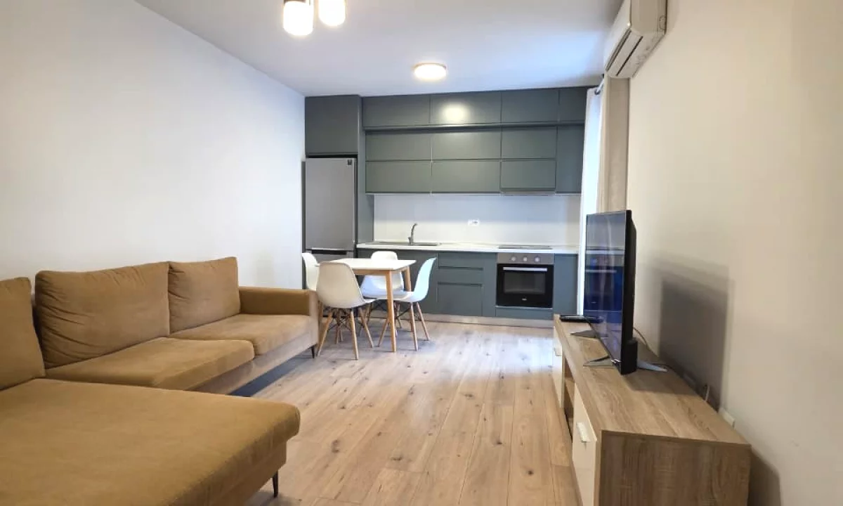 Shtepi me qera Apartament ne Tirane, 1+1, Mobilimi E mobiluar, Pagesa 65,000  Leke.