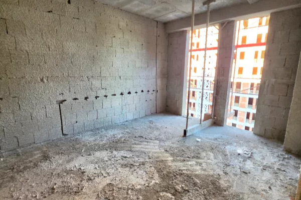 Shtepi ne shitje Apartament ne Tirane, 2+1, Mobilimi Bosh, pa mobiluar, Pagesa 188,000  Euro.