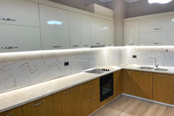 Shtepi me qera Apartament ne Tirane, 1+1, Mobilimi E mobiluar, Pagesa 950  Euro.