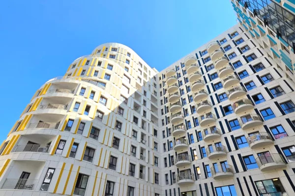 Shitet Ap: ✨️ 3+1+2🚾 1 Ballkon📍(Zogu Zi - Trius Residence) Sip. 125.2 m²) 🔥 Kati 7, Çmimi: 313K ✅️ Ultra Pamje