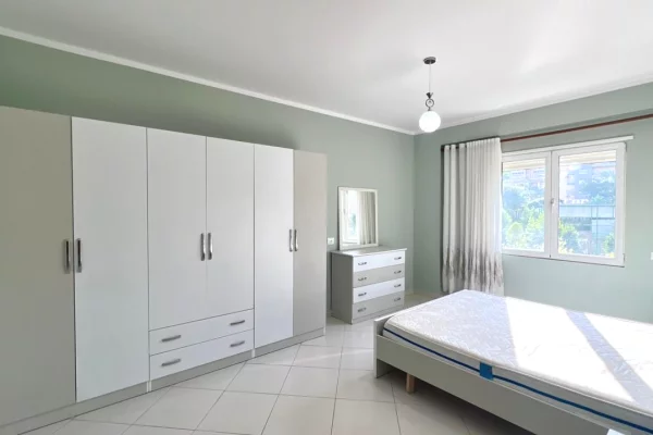 Shtepi me qera Apartament ne Tirane, 2+1, Mobilimi E mobiluar, Pagesa 70,000  Leke.