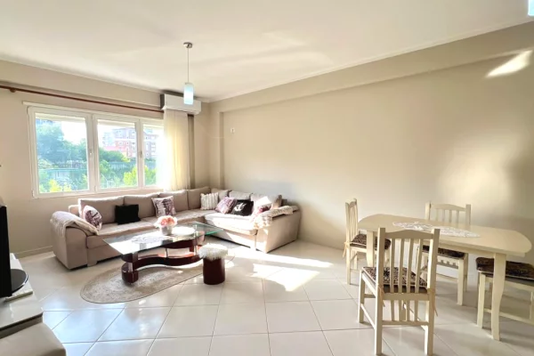 Shtepi me qera Apartament ne Tirane, 2+1, Mobilimi E mobiluar, Pagesa 70,000  Leke.