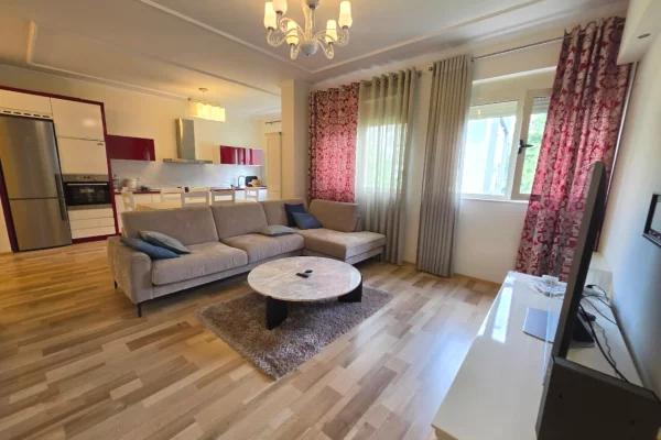 Shtepi ne shitje 2+1 ne Tirane - 230,000 Euro
