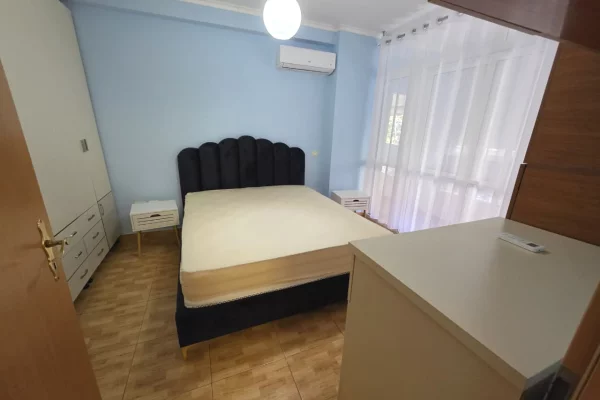 Shtepi me qera Apartament ne Tirane, 2+1, Mobilimi E mobiluar, Pagesa 60,000  Leke.