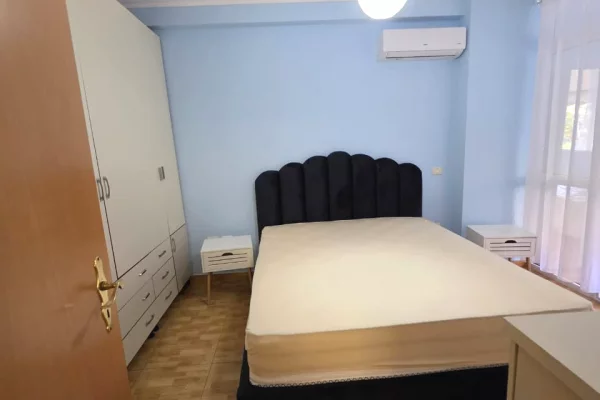Shtepi me qera Apartament ne Tirane, 2+1, Mobilimi E mobiluar, Pagesa 60,000  Leke.