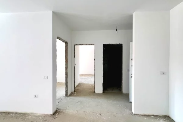 Shtepi ne shitje Apartament ne Tirane, 2+1, Mobilimi Bosh, pa mobiluar, Pagesa 187,000  Euro.