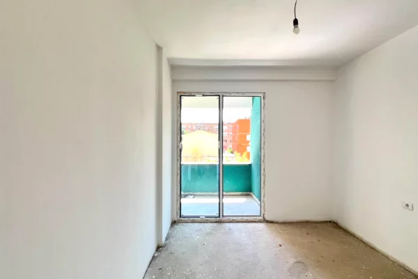 Shtepi ne shitje Apartament ne Tirane, 2+1, Mobilimi Bosh, pa mobiluar, Pagesa 187,000  Euro.