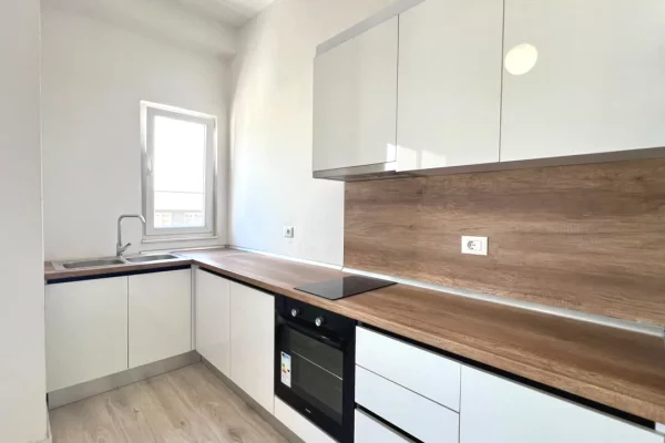 Shtepi me qera Apartament ne Tirane, 1+1, Mobilimi E mobiluar, Pagesa 55,000  Leke.