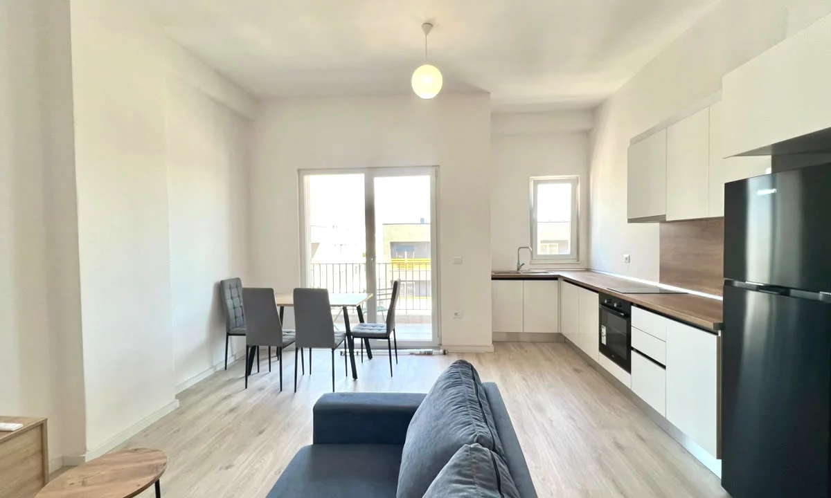 Shtepi me qera Apartament ne Tirane, 1+1, Mobilimi E mobiluar, Pagesa 55,000  Leke.