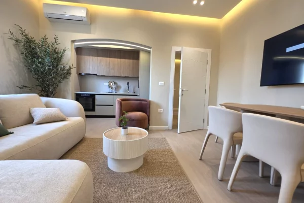 Shtepi me qera Apartament ne Tirane, 2+1, Mobilimi E mobiluar, Pagesa 700  Euro.