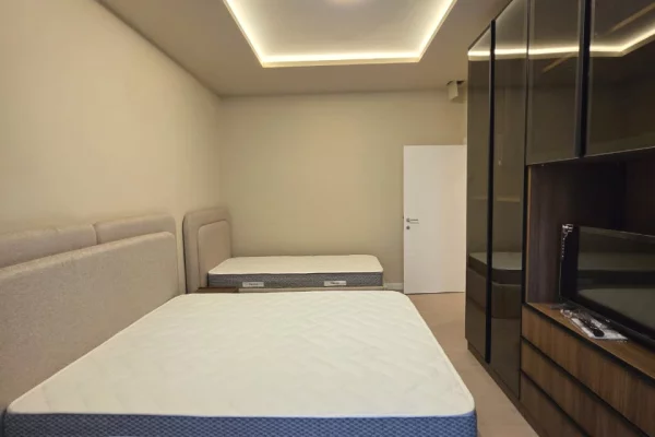 Shtepi me qera Apartament ne Tirane, 2+1, Mobilimi E mobiluar, Pagesa 700  Euro.