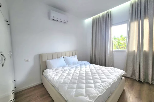 Shtepi me qera Shtepi Private ne Tirane, 2+1, Mobilimi E mobiluar, Pagesa 60,000  Leke.