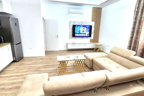 Shtepi me qera Shtepi Private ne Tirane, 2+1, Mobilimi E mobiluar, Pagesa 60,000  Leke.