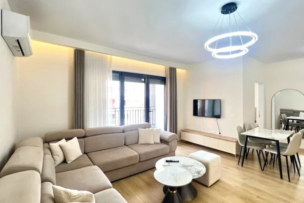 Shtepi me qera 1+1 ne Tirane - 60,000 Leke