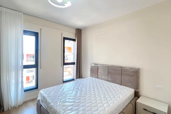 Shtepi me qera Apartament ne Tirane, 1+1, Mobilimi E mobiluar, Pagesa 60,000  Leke.