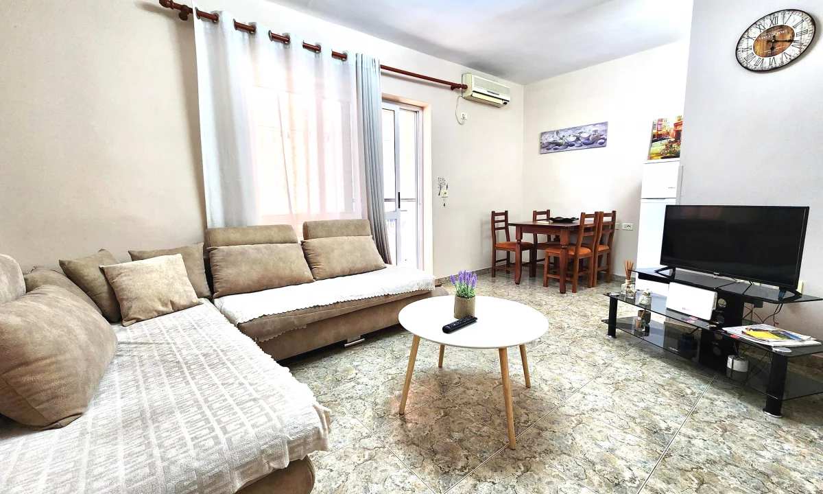 Shtepi me qera Apartament ne Tirane, 1+1, Mobilimi E mobiluar, Pagesa 600  Euro.
