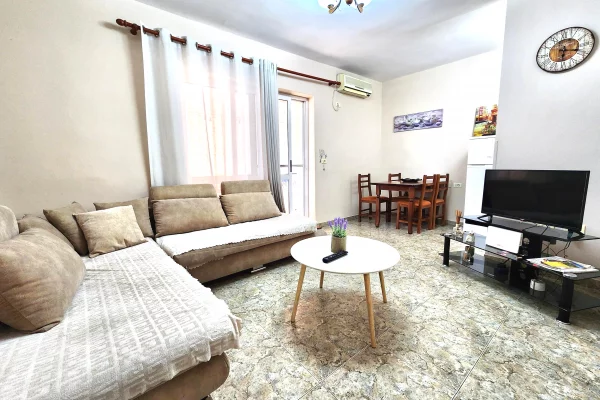 Shtepi me qera 1+1 ne Tirane - 600 Euro