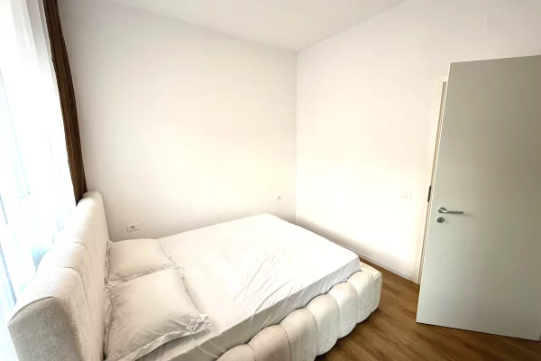 Shtepi ne shitje Apartament ne Tirane, 1+1, Mobilimi E mobiluar, Pagesa 110,000  Euro.