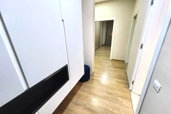 Shtepi me qera Apartament ne Tirane, 2+1, Mobilimi E mobiluar, Pagesa 70,000  Leke.