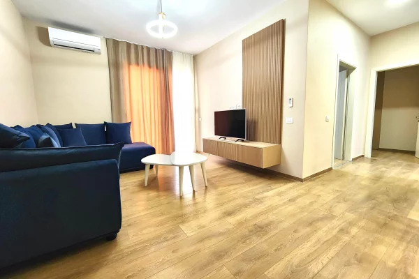 Shtepi me qera Apartament ne Tirane, 2+1, Mobilimi E mobiluar, Pagesa 70,000  Leke.