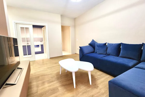 Shtepi me qera 2+1 ne Tirane - 70,000 Leke