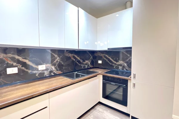 Shtepi me qera Apartament ne Tirane, 1+1, Mobilimi E mobiluar, Pagesa 60,000  Leke.