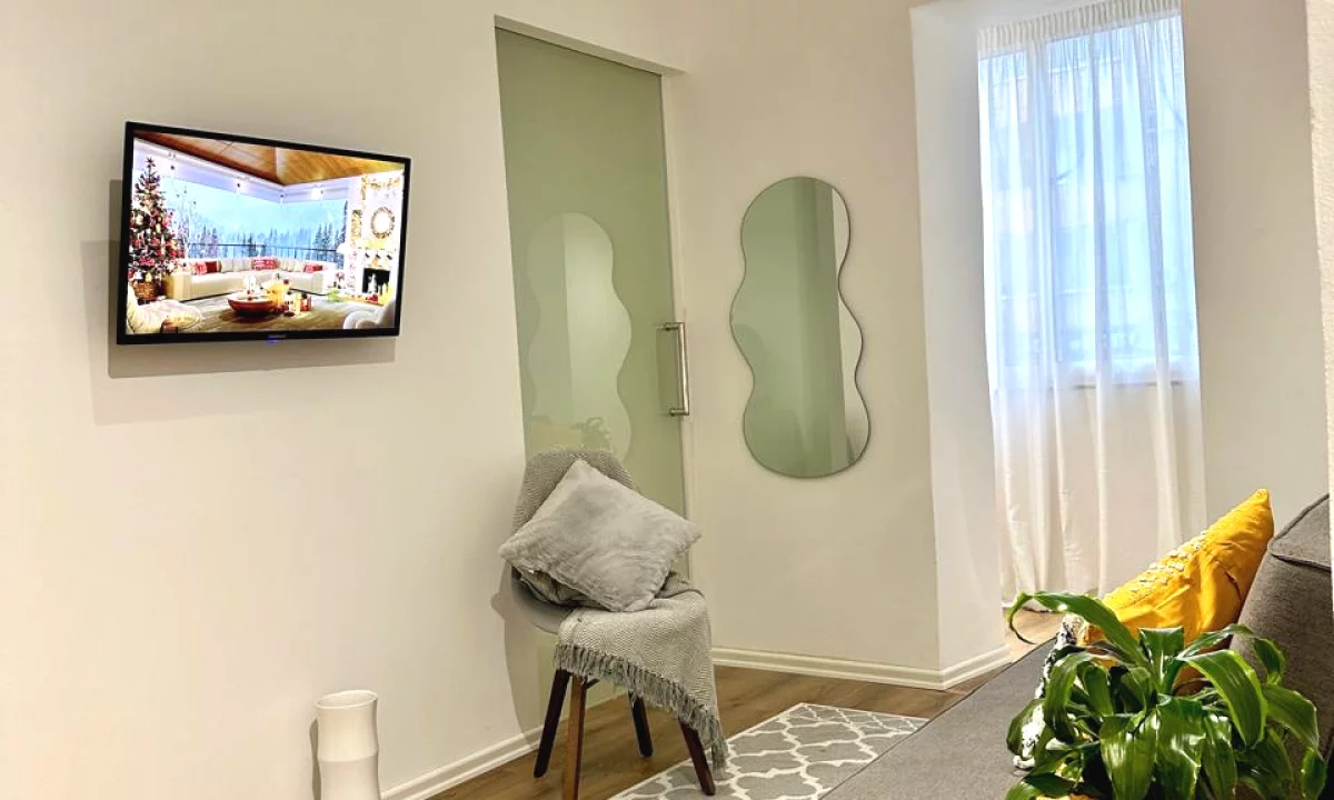 Shtepi me qera Apartament ne Tirane, 1+1, Mobilimi E mobiluar, Pagesa 55,000  Leke.