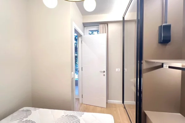 Shtepi me qera Apartament ne Tirane, 1+1, Mobilimi E mobiluar, Pagesa 45,000  Leke.
