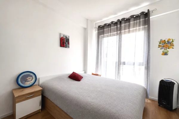 Shtepi ne shitje Apartament ne Tirane, 1+1, Mobilimi E mobiluar, Pagesa 105,000  Euro.