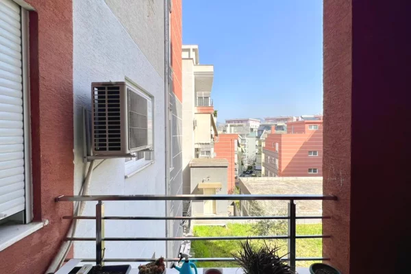 Appartamento in affitto a Tirana 2+1, Arredato