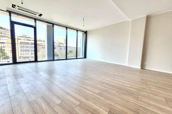 Ambient biznesi me qera 3+1 ne Tirane - 1,500 Euro
