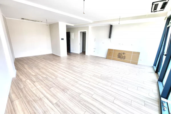 Me Qera: 💻Super zyre 📍Lake View, te Liqeni Tiranes (128m2) - 3 amb. pune, 2wc, verande & GARAZH🚗 || me super Pamje nga Liqeni | 1,500 Euro/Muaj