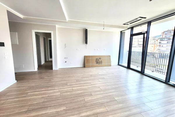 Me Qera: 💻Super zyre 📍Lake View, te Liqeni Tiranes (128m2) - 3 amb. pune, 2wc, verande & GARAZH🚗 || me super Pamje nga Liqeni | 1,500 Euro/Muaj