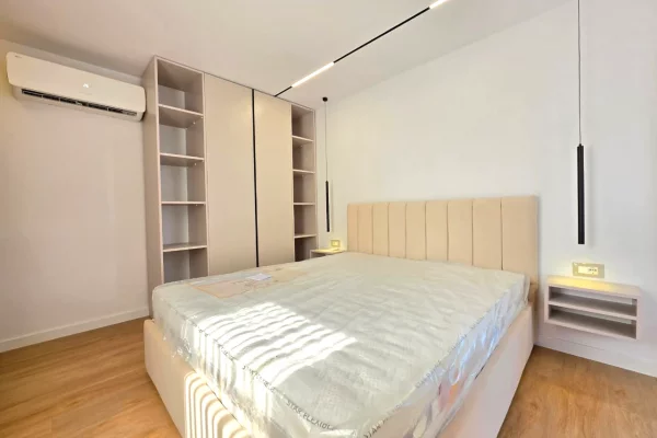 Shtepi ne shitje Apartament ne Tirane, 1+1, Mobilimi E mobiluar, Pagesa 120,000  Euro.