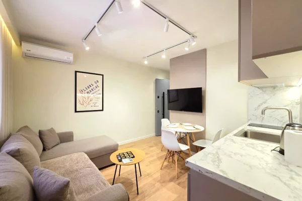 Shtepi ne shitje Apartament ne Tirane, 1+1, Mobilimi E mobiluar, Pagesa 187,000  Euro.