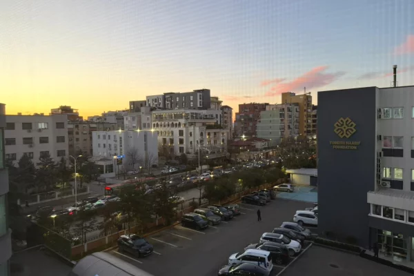 Shtepi ne shitje Apartament ne Tirane, 1+1, Mobilimi E mobiluar, Pagesa 187,000  Euro.