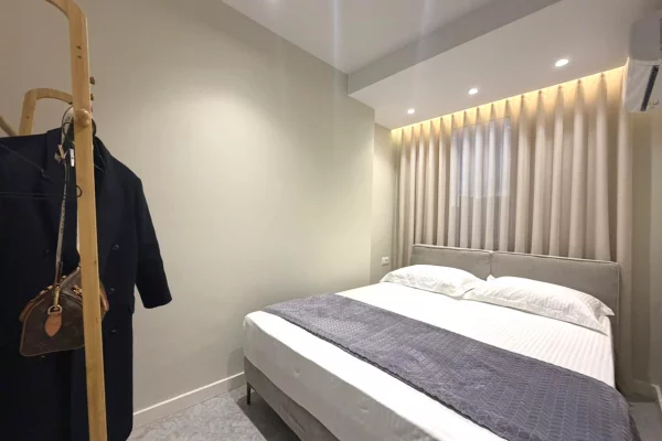 Shtepi ne shitje Apartament ne Tirane, 1+1, Mobilimi E mobiluar, Pagesa 187,000  Euro.