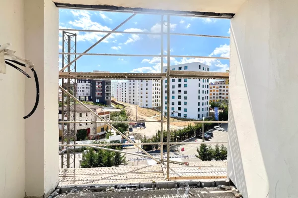 Shtepi ne shitje Apartament ne Tirane, 2+1, Mobilimi Bosh, pa mobiluar, Pagesa 215,000  Euro.