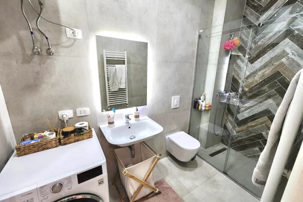 Shtepi me qera Apartament ne Tirane, 2+1, Mobilimi E mobiluar, Pagesa 150,000  Leke.
