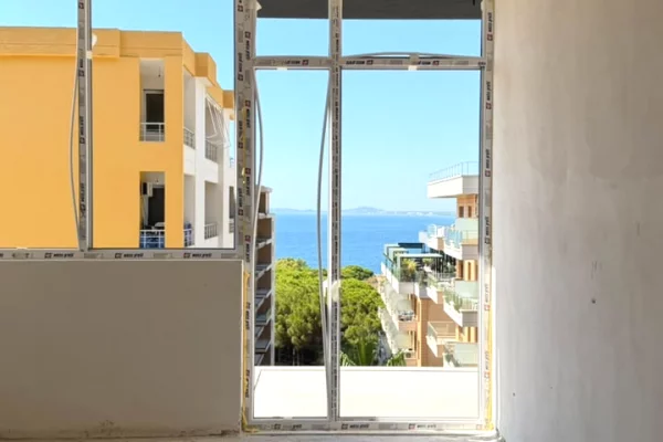 Shtepi ne shitje Apartament ne Vlore, 1+1, Mobilimi Bosh, pa mobiluar, Pagesa 211,000  Euro.