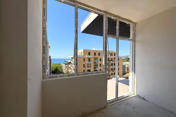Shtepi ne shitje Apartament ne Vlore, 1+1, Mobilimi Bosh, pa mobiluar, Pagesa 211,000  Euro.